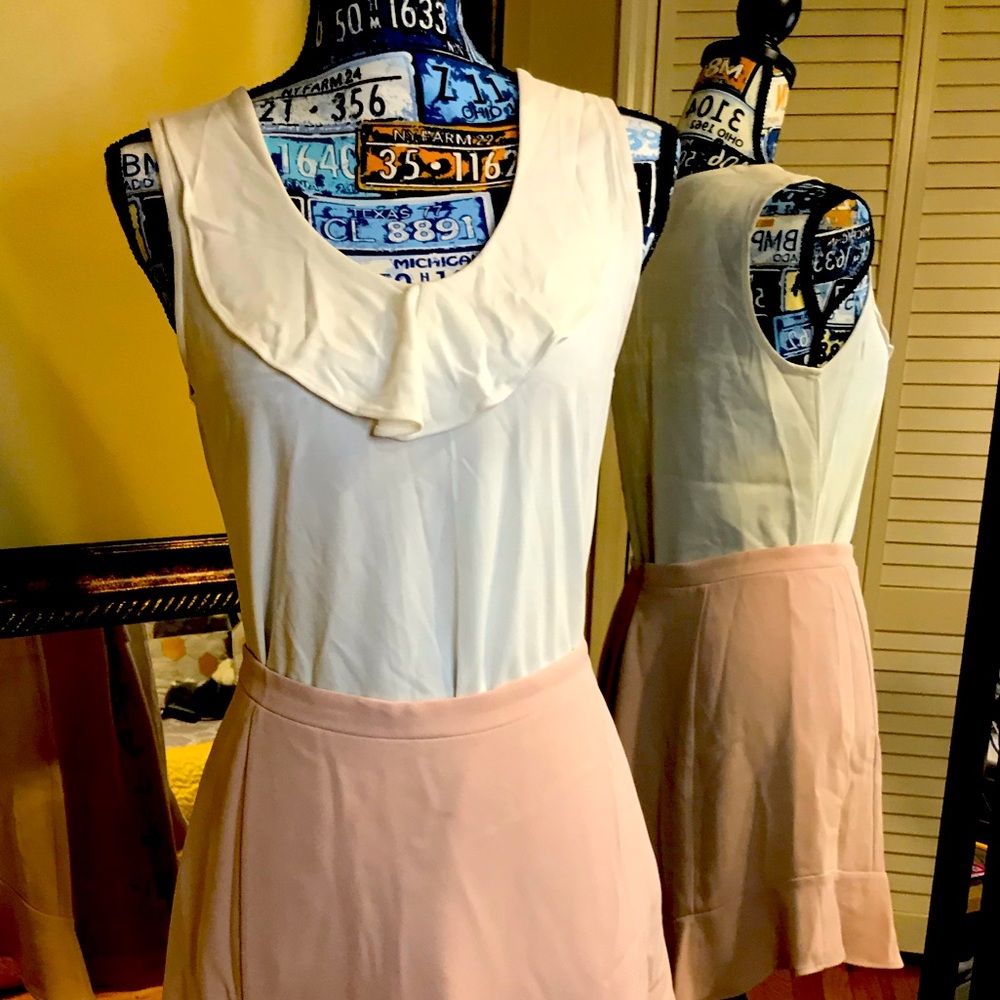 ❌Cream sleeveless Ann Taylor Shirt Small